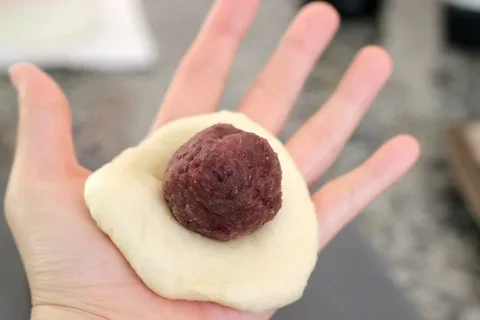 تصویر 4 از قیمت خرید کلوچه مغزدار خرمایی با فروش عمده